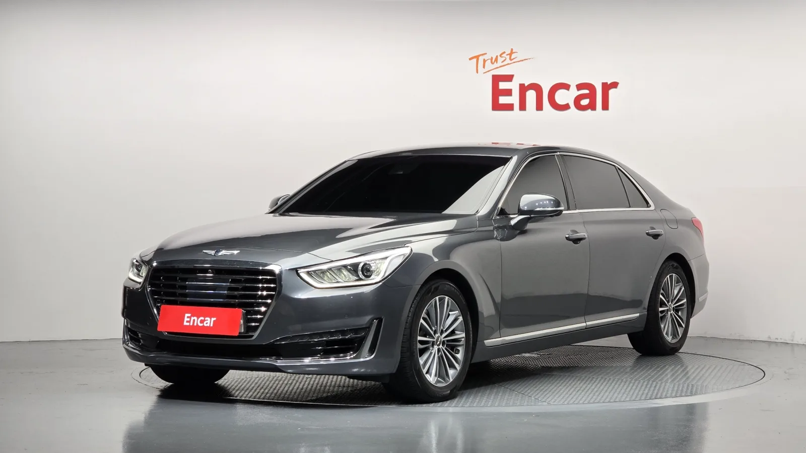 2016 Genesis EQ900