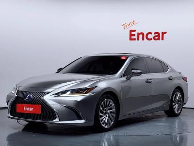 2019 Lexus ES