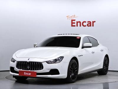 2015 Maserati Ghibli