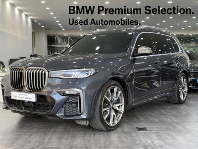 2022 BMW X7