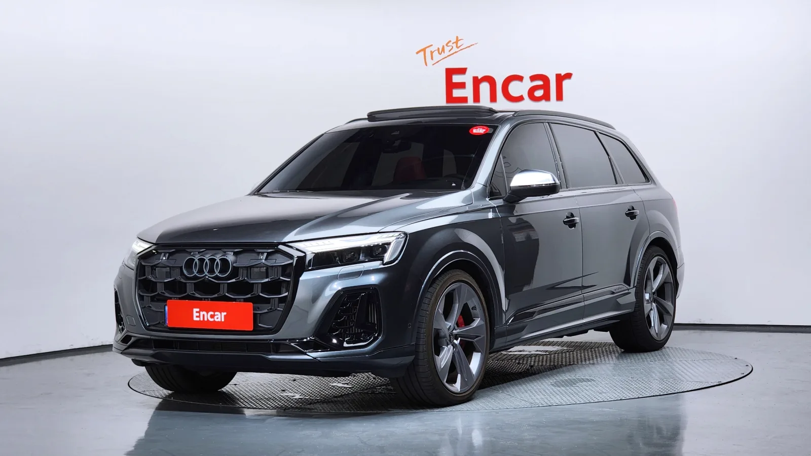 2025 Audi SQ7