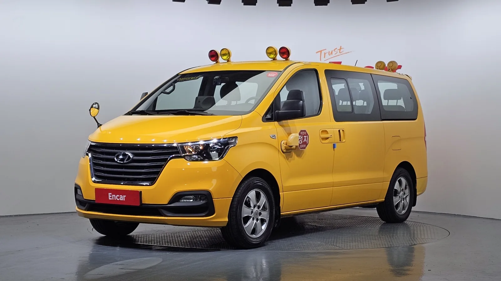 2019 Hyundai Starex