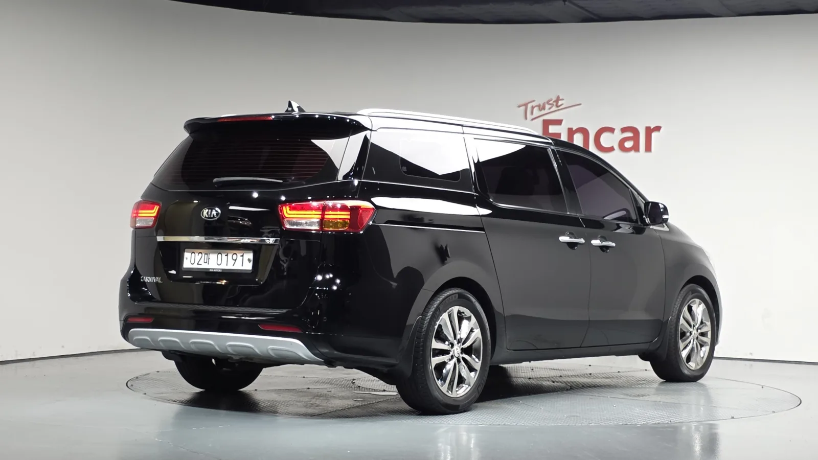 2017 Kia Carnival