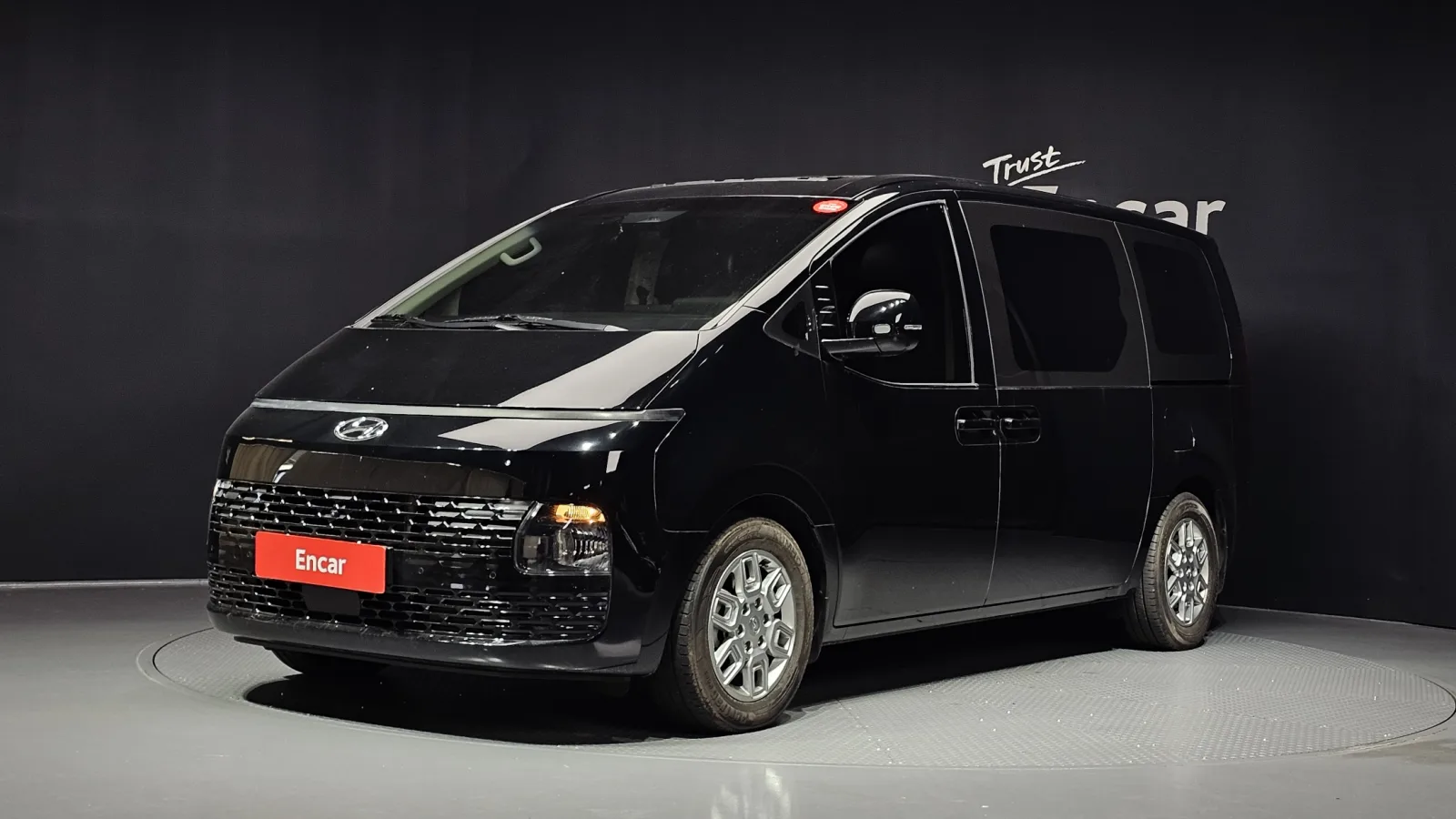 2022 Hyundai Staria