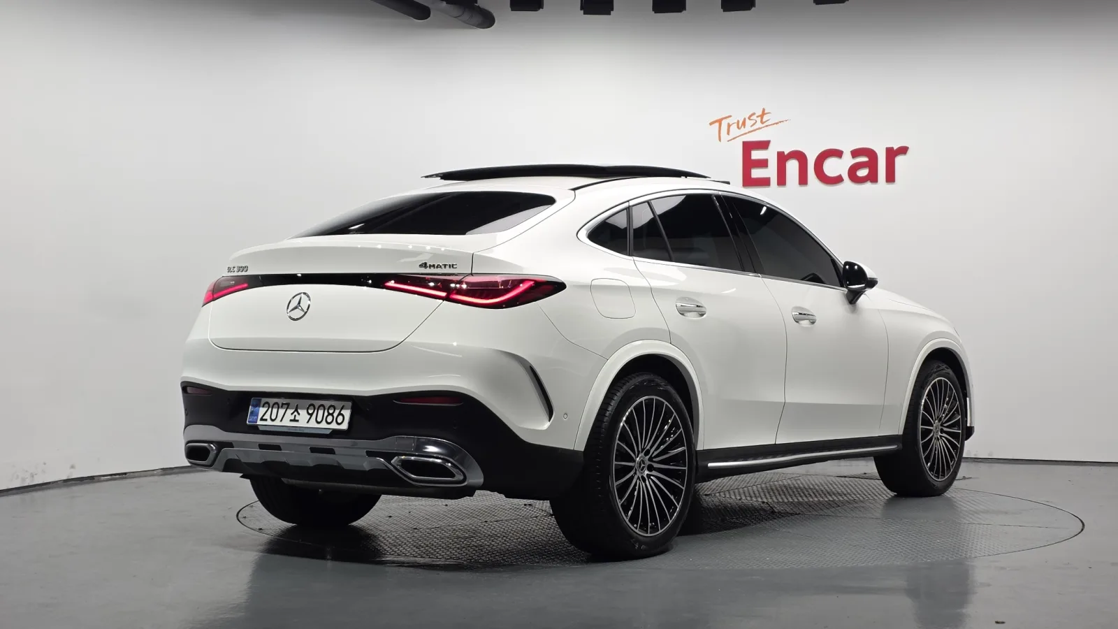 2025 Mercedes-Benz GLC-Class