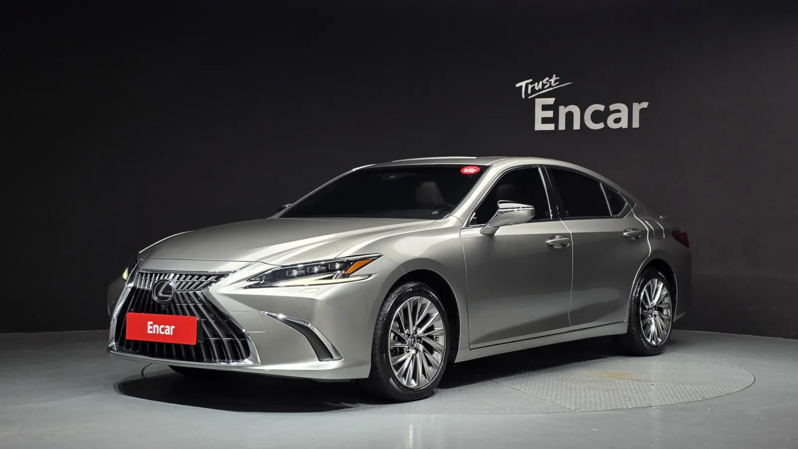 2025 Lexus ES