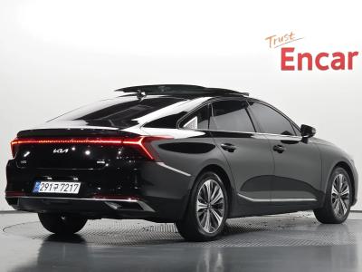 2022 Kia K8