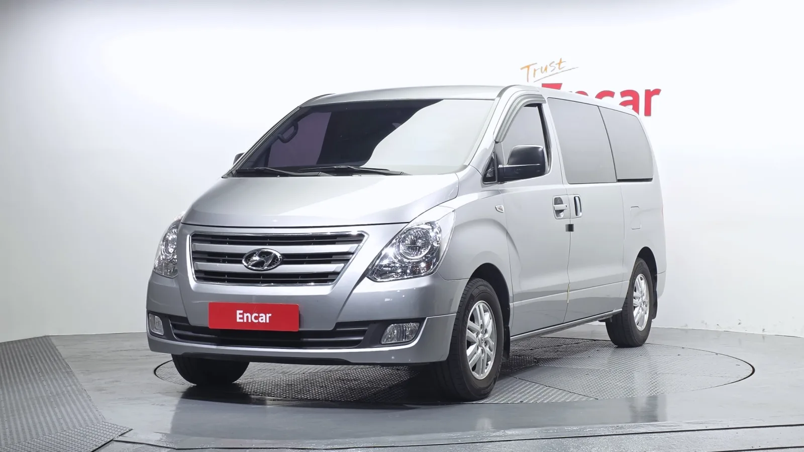 2016 Hyundai Starex