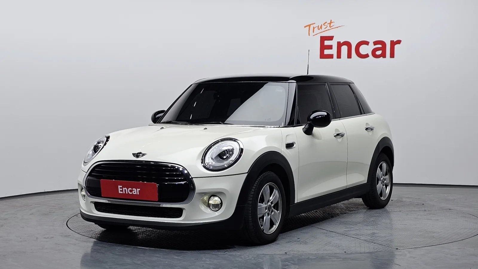 2018 MINI Cooper