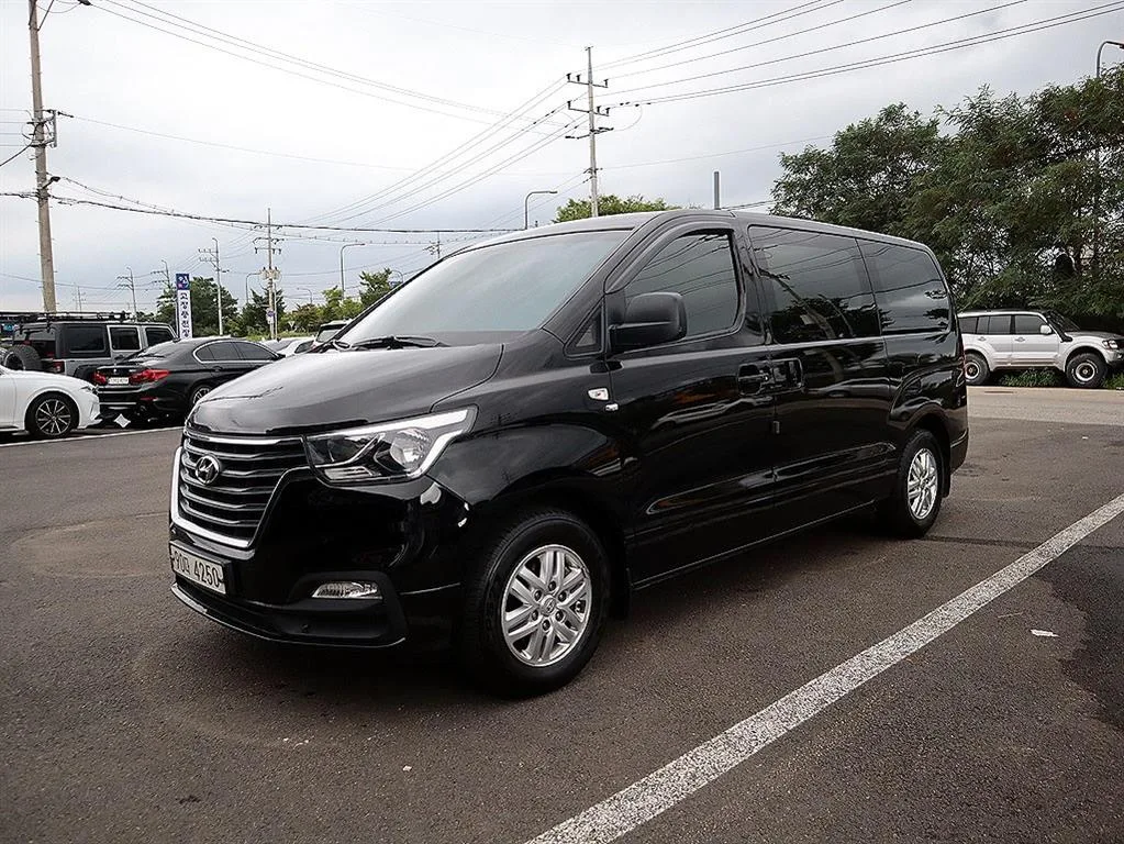 2019 Hyundai Starex