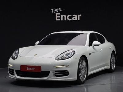 2015 Porsche Panamera