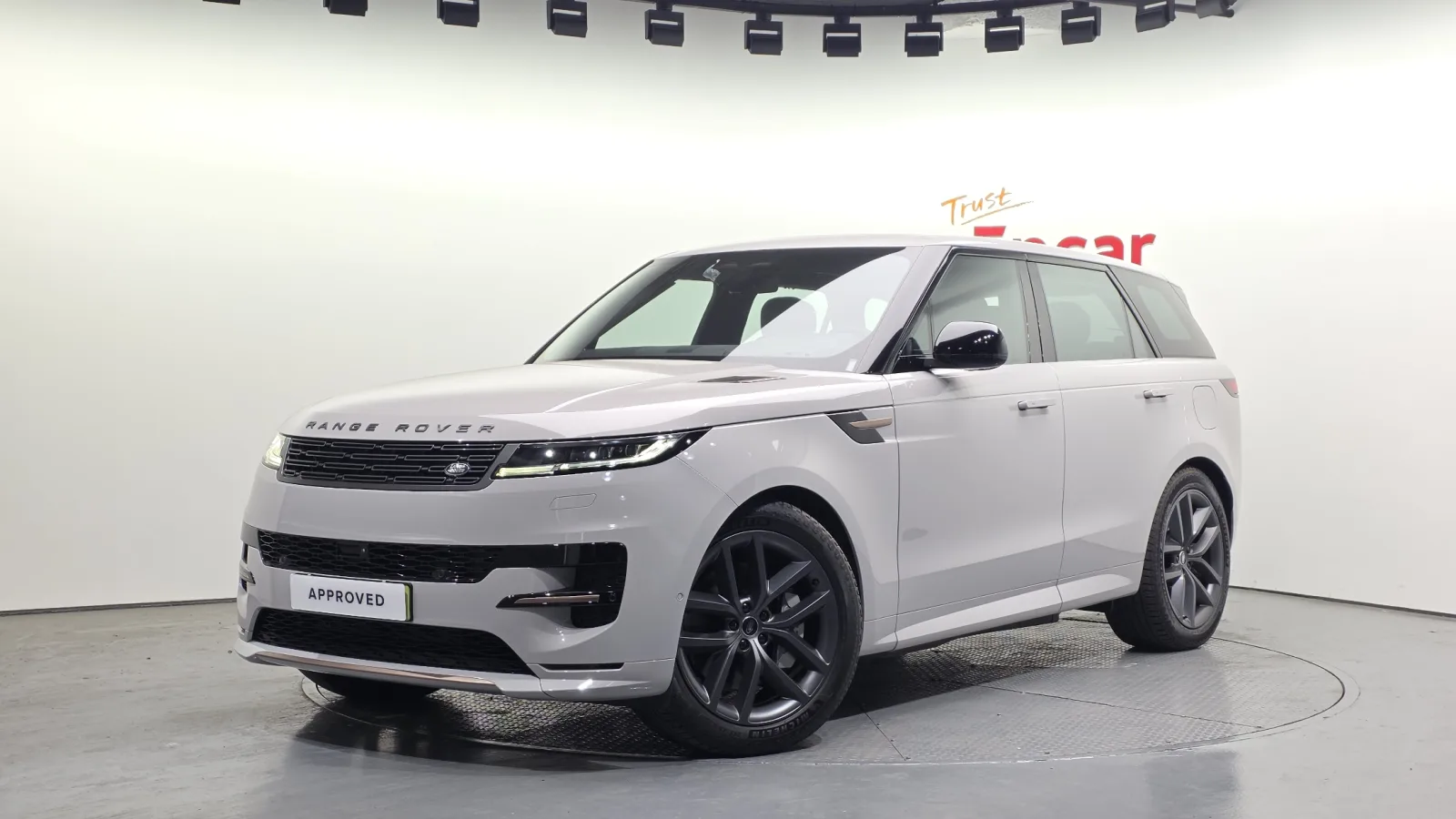 2025 Land Rover Range Rover Sport