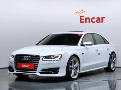 2015 Audi S8