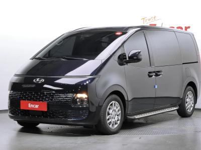 2022 Hyundai Staria