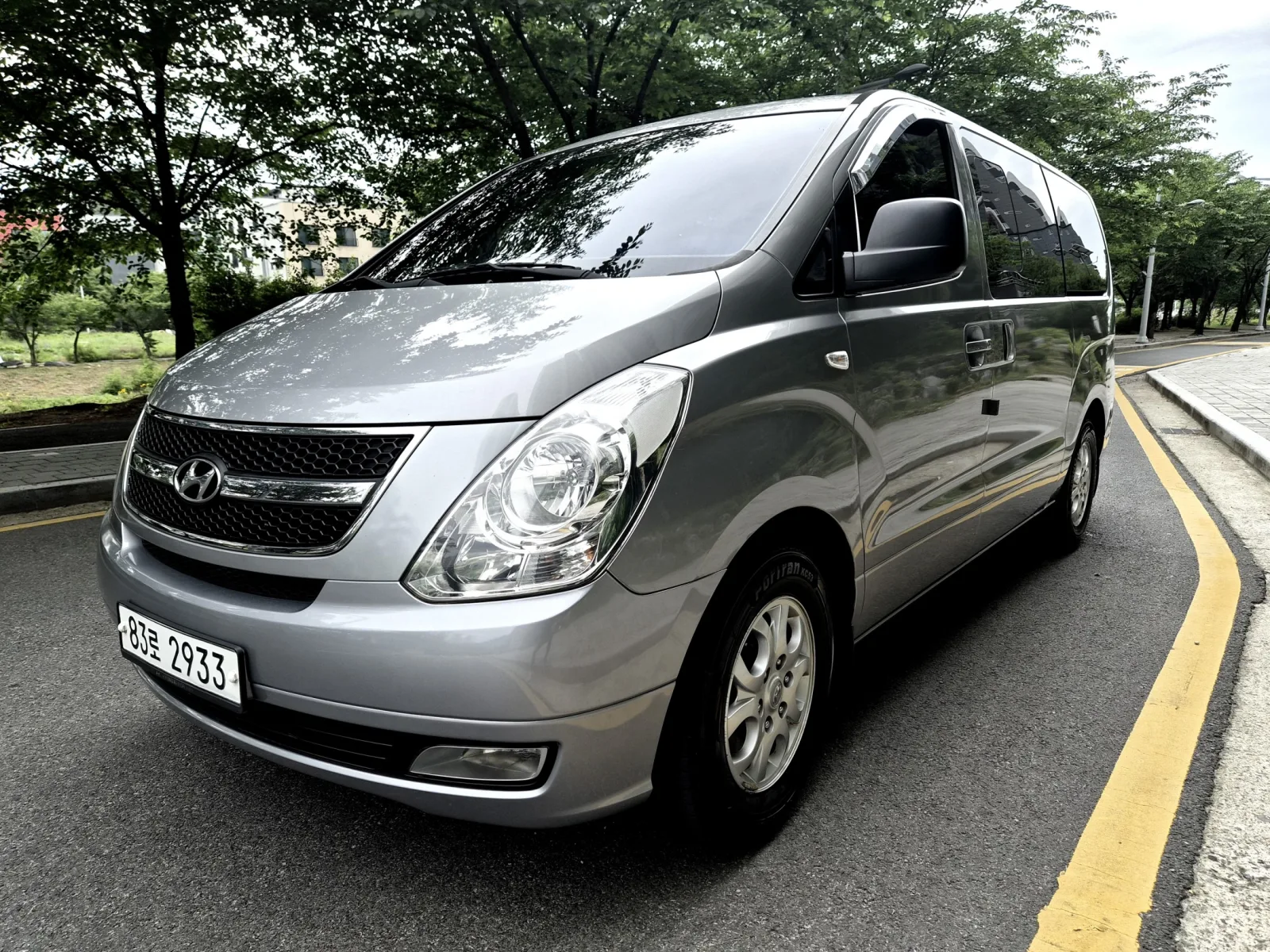 2012 Hyundai Starex