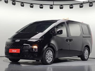 2025 Hyundai Staria