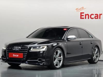 2015 Audi S8