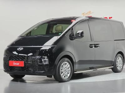 2025 Hyundai Staria