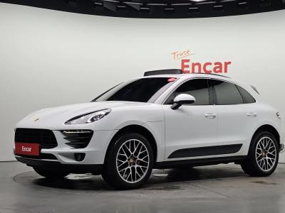 2017 Porsche Macan