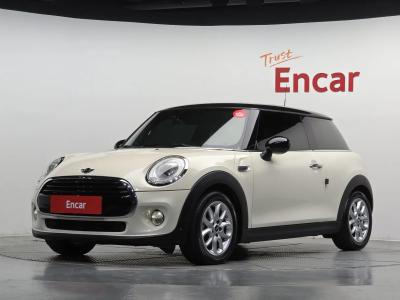 2018 MINI Cooper