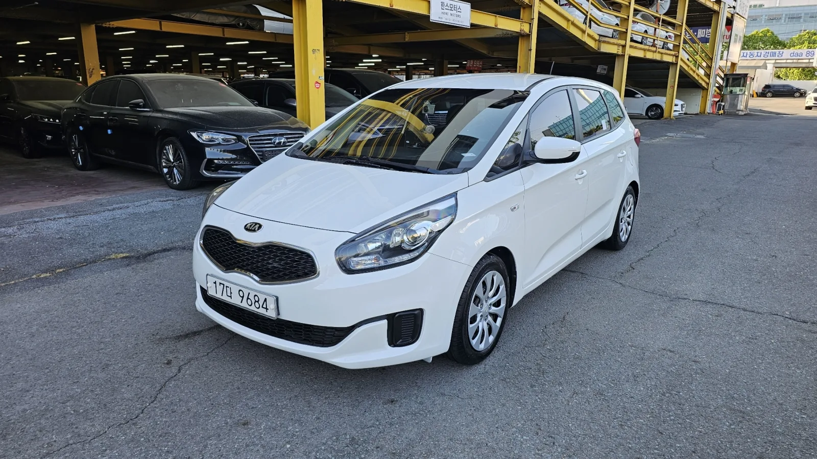 2014 Kia Carens