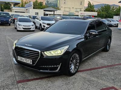 2016 Genesis EQ900