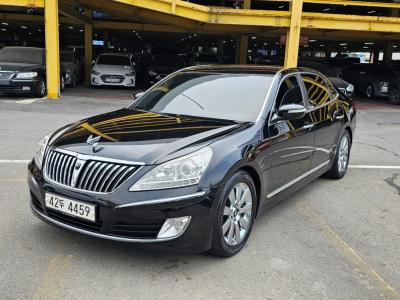 2012 Hyundai Equus