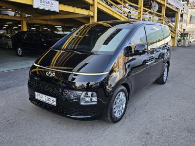 2022 Hyundai Staria