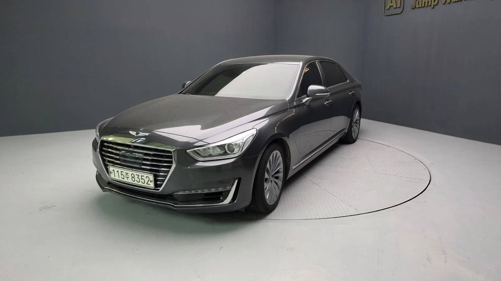 2018 Genesis EQ900