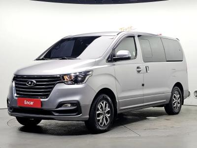 2018 Hyundai Starex