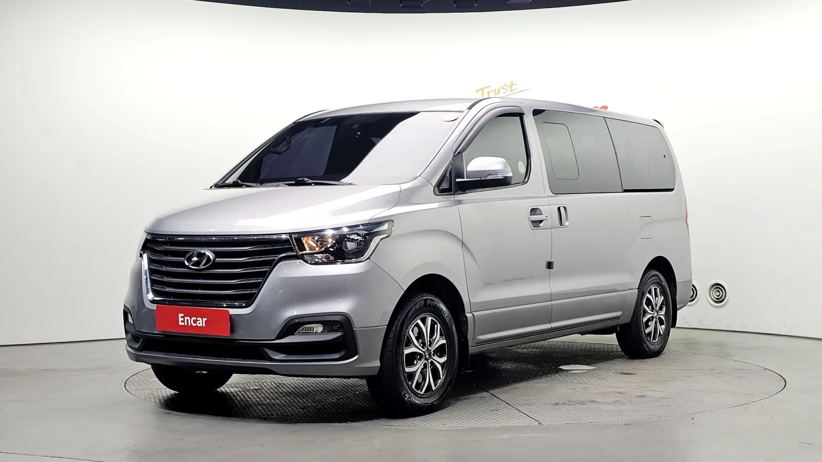 2018 Hyundai Starex