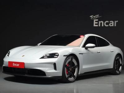 2025 Porsche Taycan