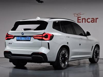 2024 BMW iX3