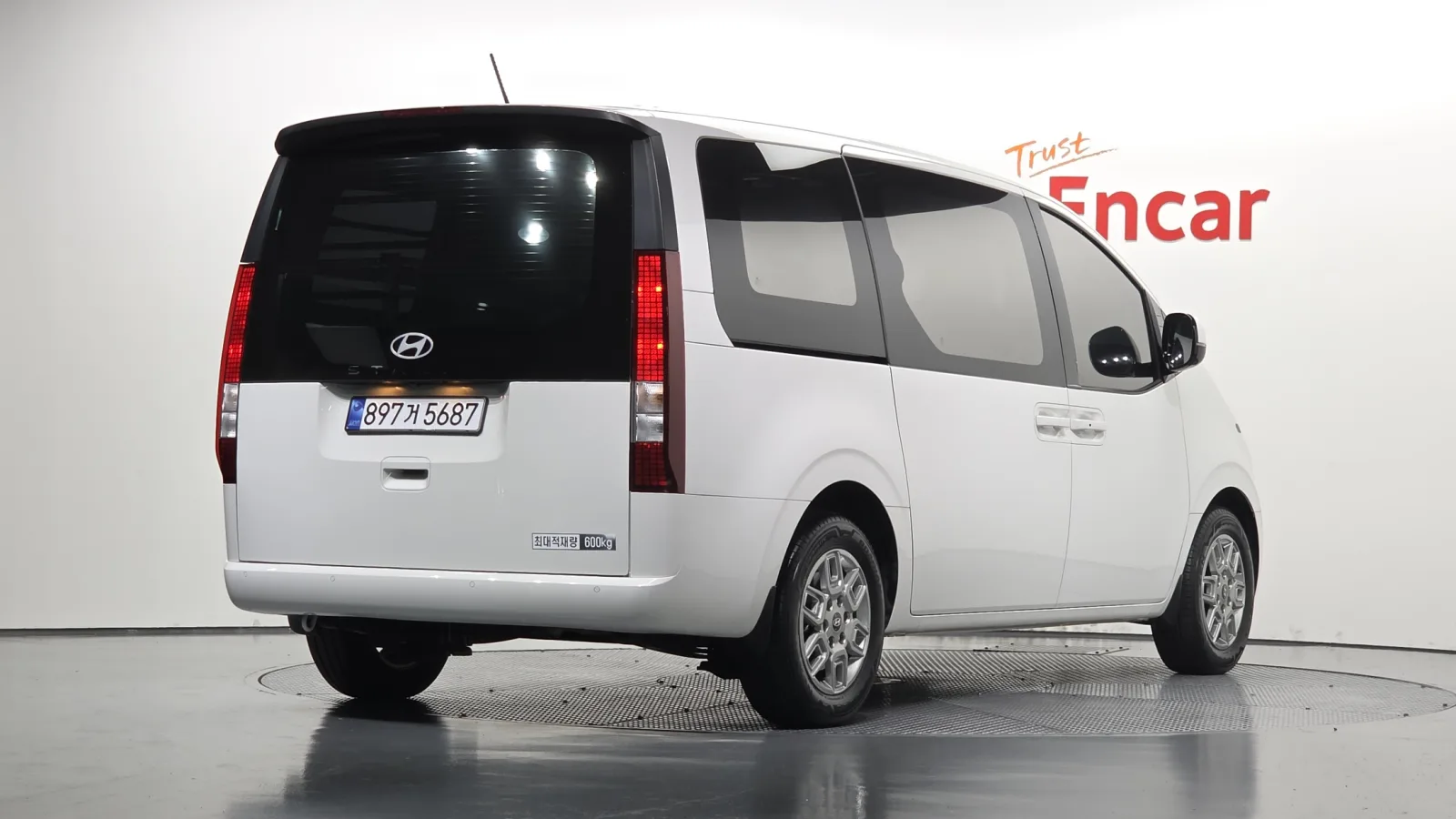 2025 Hyundai Staria