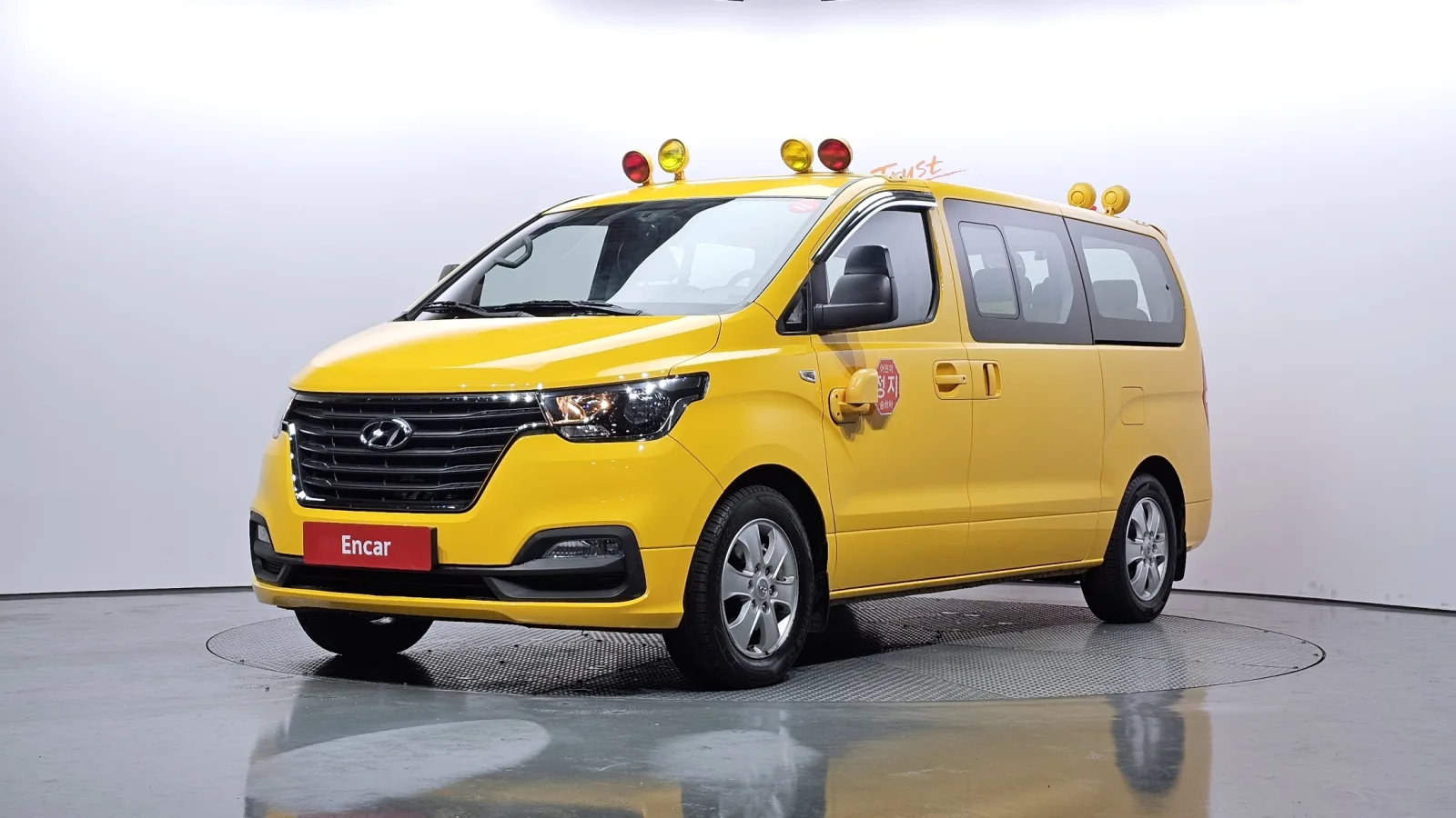 2019 Hyundai Starex