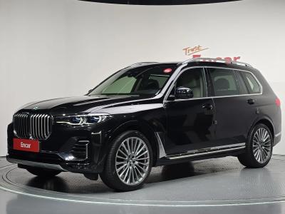 2021 BMW X7