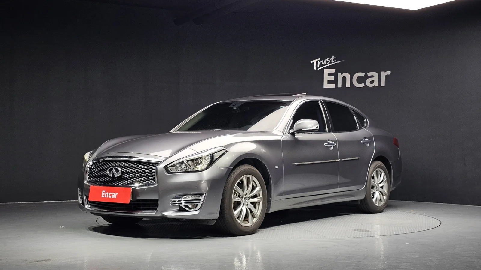 2016 Infiniti Q70