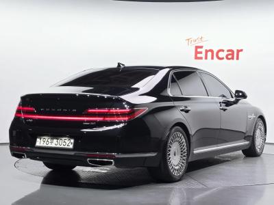 2020 Genesis G90
