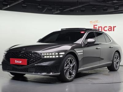 2022 Genesis G90
