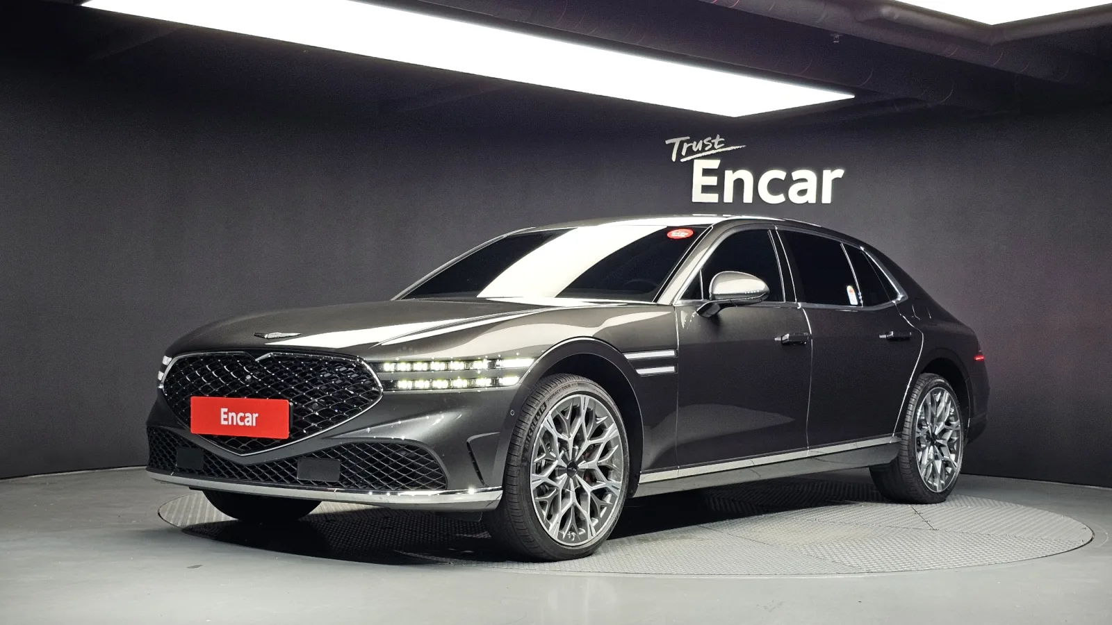2025 Genesis G90
