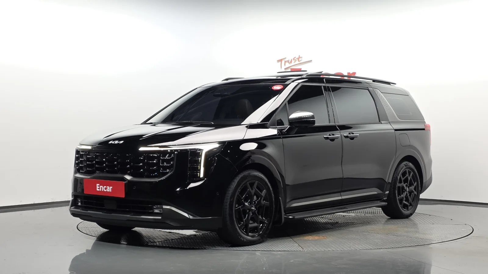 2025 Kia Carnival
