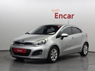 2012 Kia pride