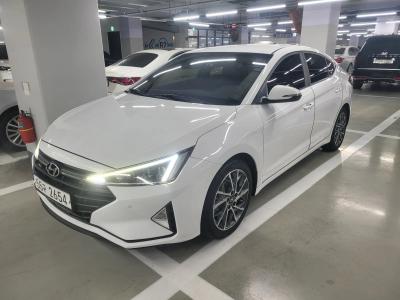 2019 Hyundai Elantra