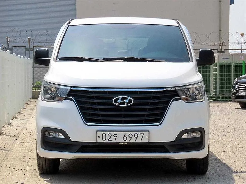 2019 Hyundai Starex
