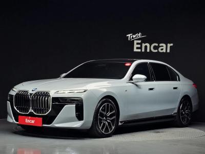 2023 BMW i7