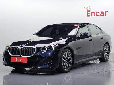 2024 BMW i5