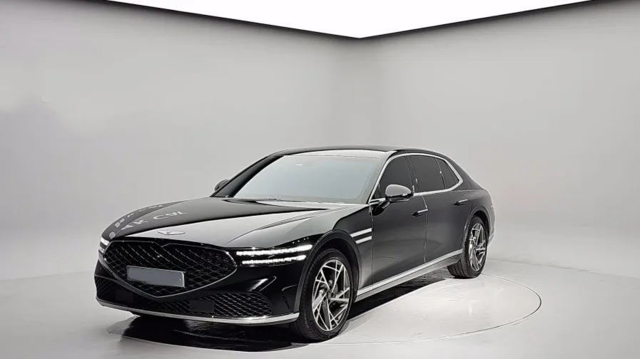 2022 Genesis G90