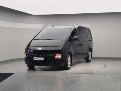 2025 Hyundai Staria