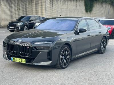 2025 BMW i7