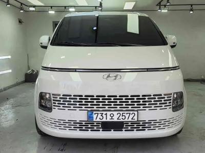 2024 Hyundai Staria